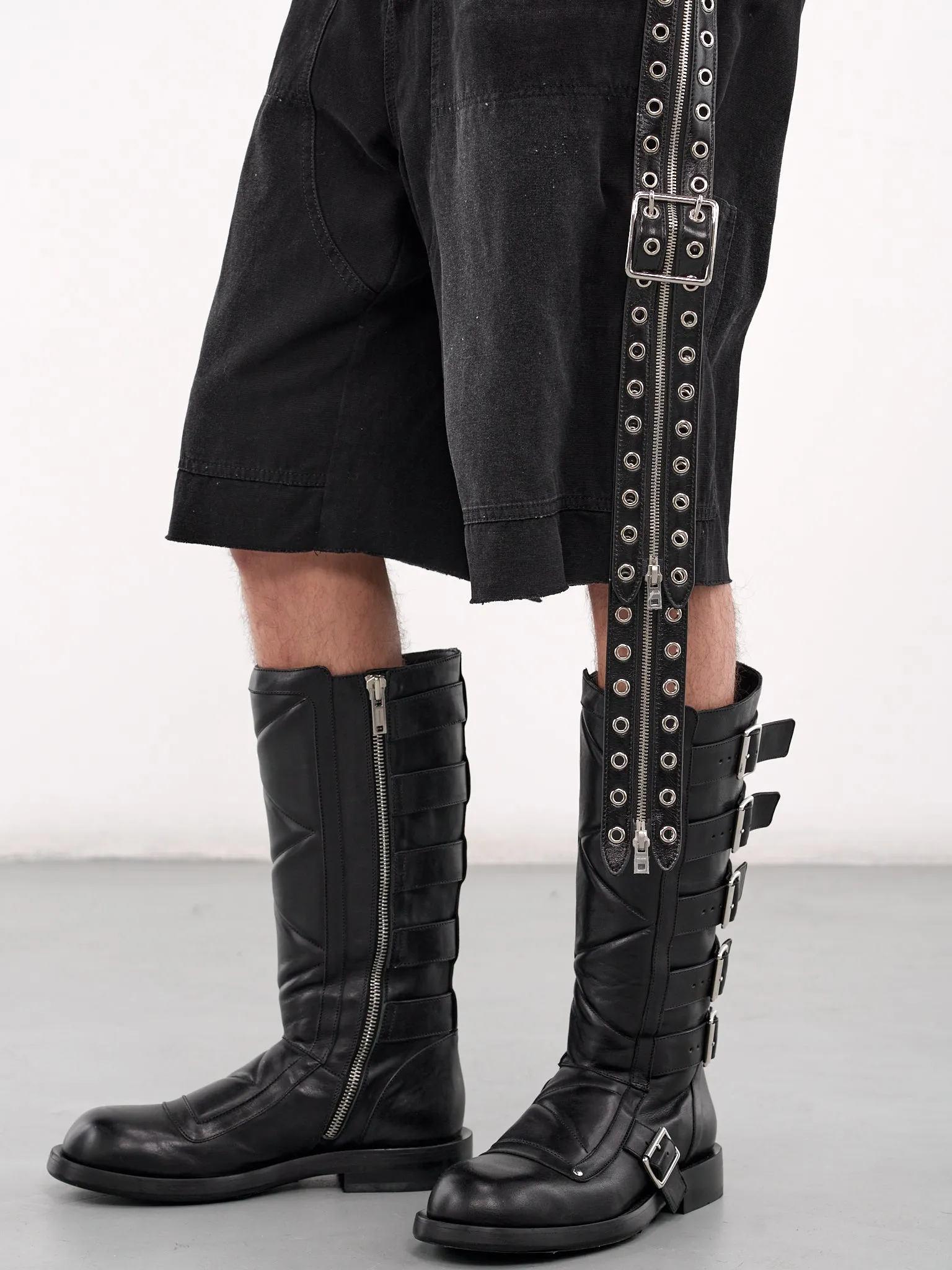 Belt Detailed Denim Shorts (PT0-25-212-BLACK)