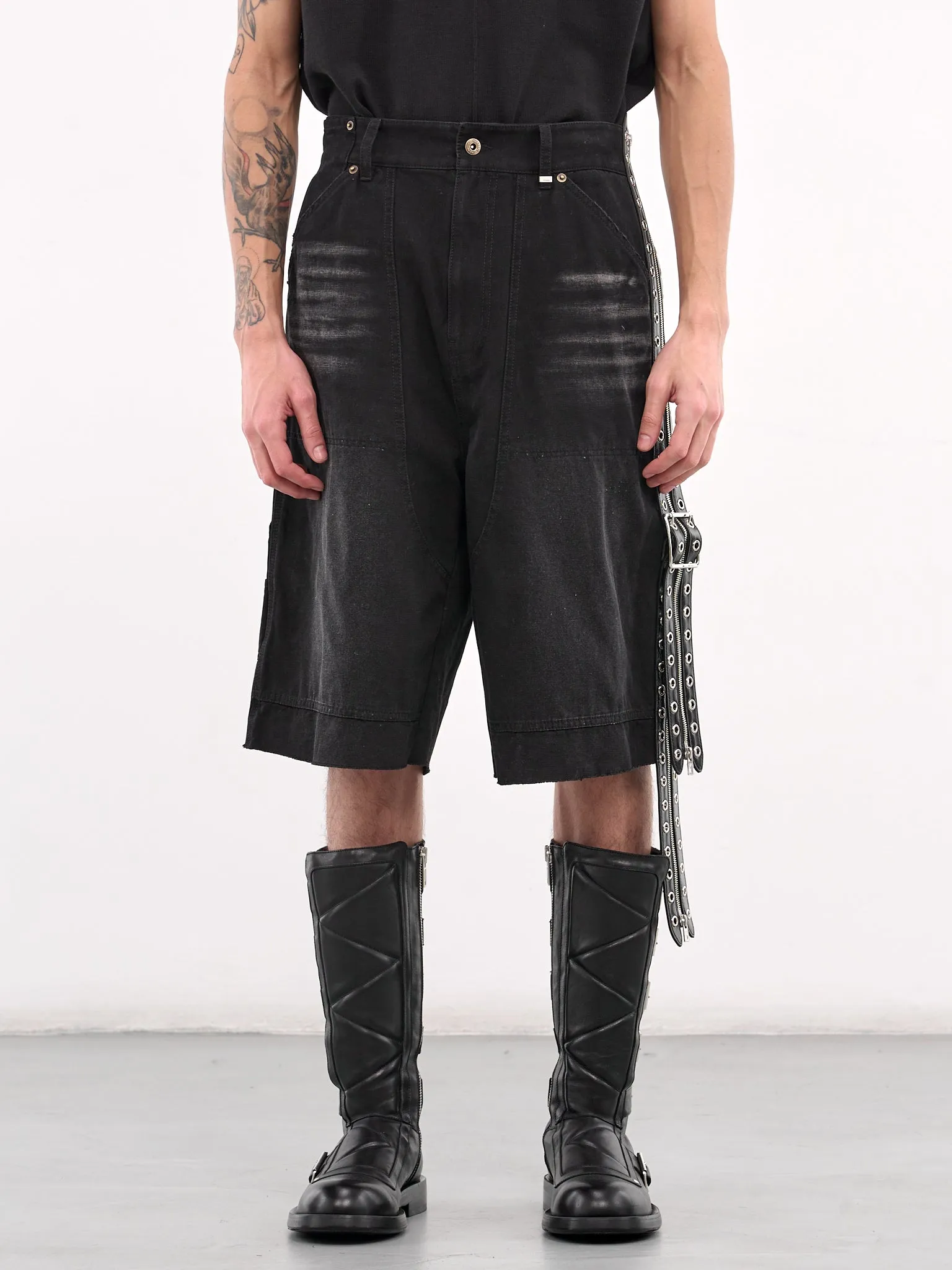 Belt Detailed Denim Shorts (PT0-25-212-BLACK)