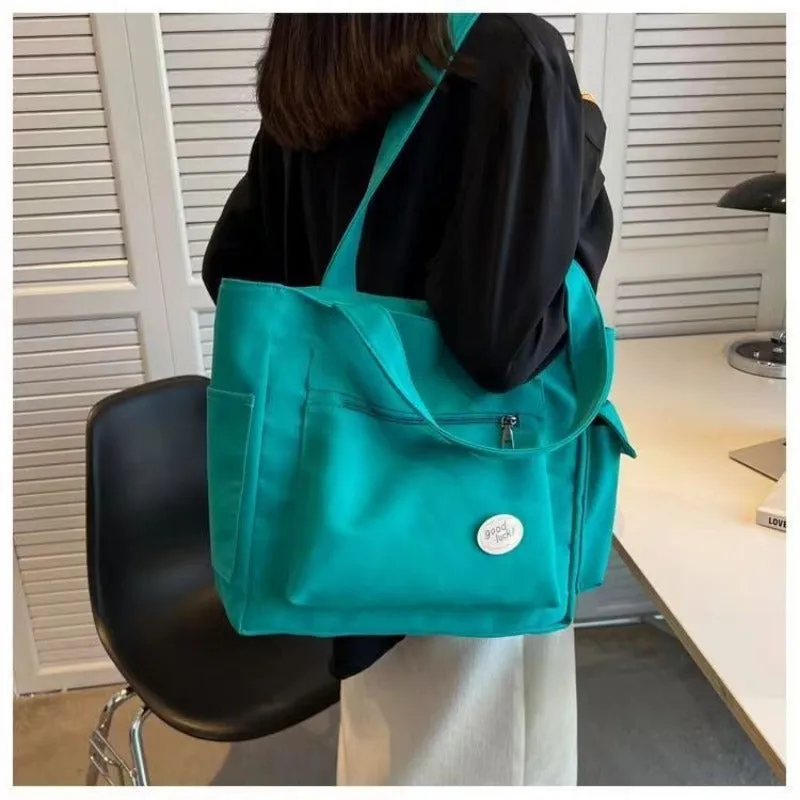 Casual Canvas Tote Bag – Large Capacity Commuter Handbag