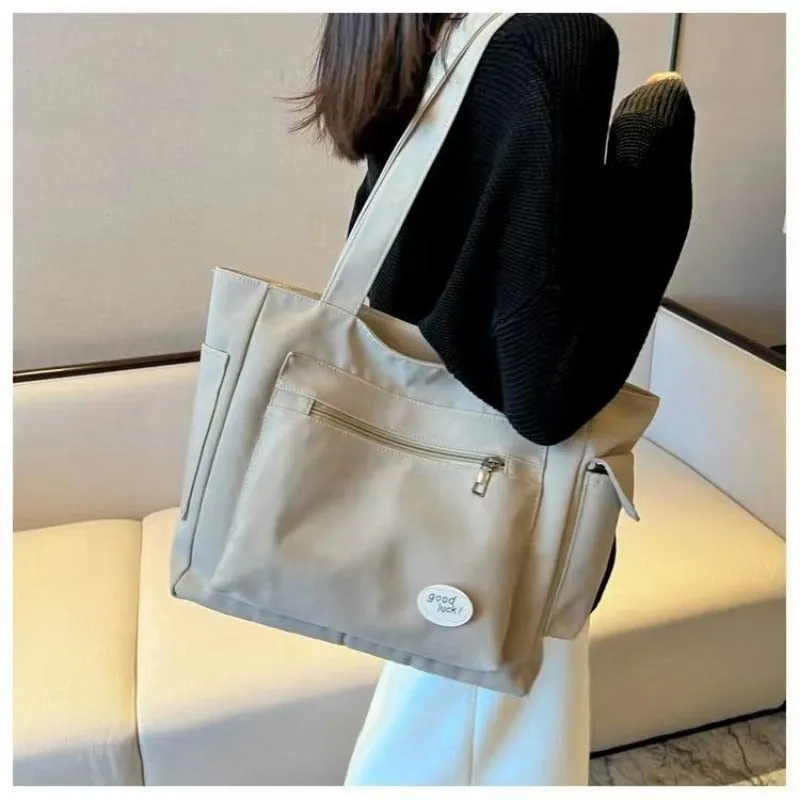 Casual Canvas Tote Bag – Large Capacity Commuter Handbag