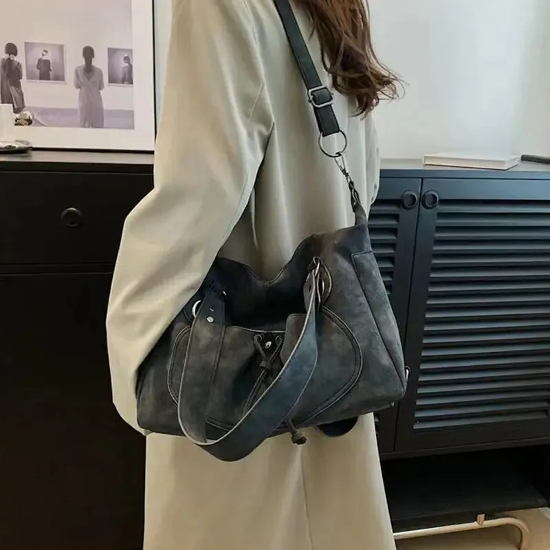 UAKISS  -  Women's Bag Autumn and Winter New Large Capacity Versatile Retro Crossbody Bag One Shoulder Commuter Tote Bag