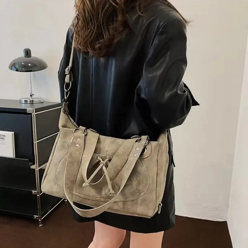UAKISS  -  Women's Bag Autumn and Winter New Large Capacity Versatile Retro Crossbody Bag One Shoulder Commuter Tote Bag