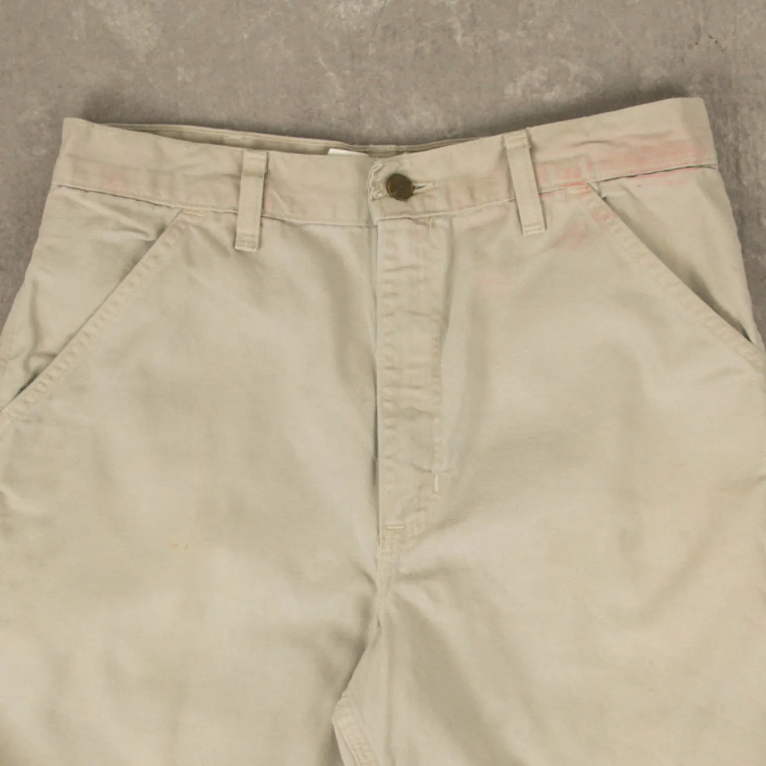 WOMEN'S VINTAGE CARHARTT SINGLE KNEE SHORTS - W30